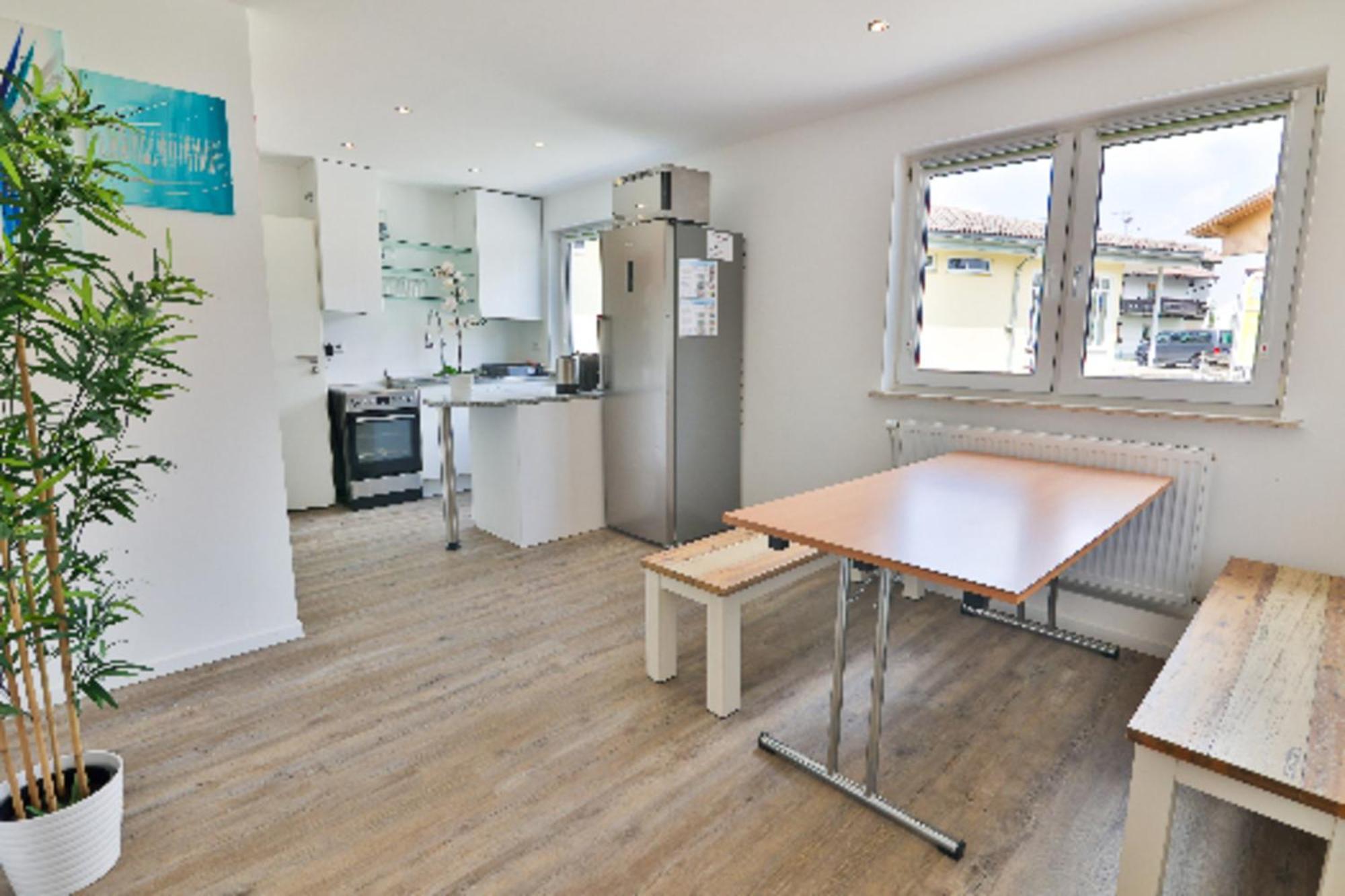 Moderne Helle Ferienwohnung Allgaeu Am See Munich Castle ليتشبروك المظهر الخارجي الصورة